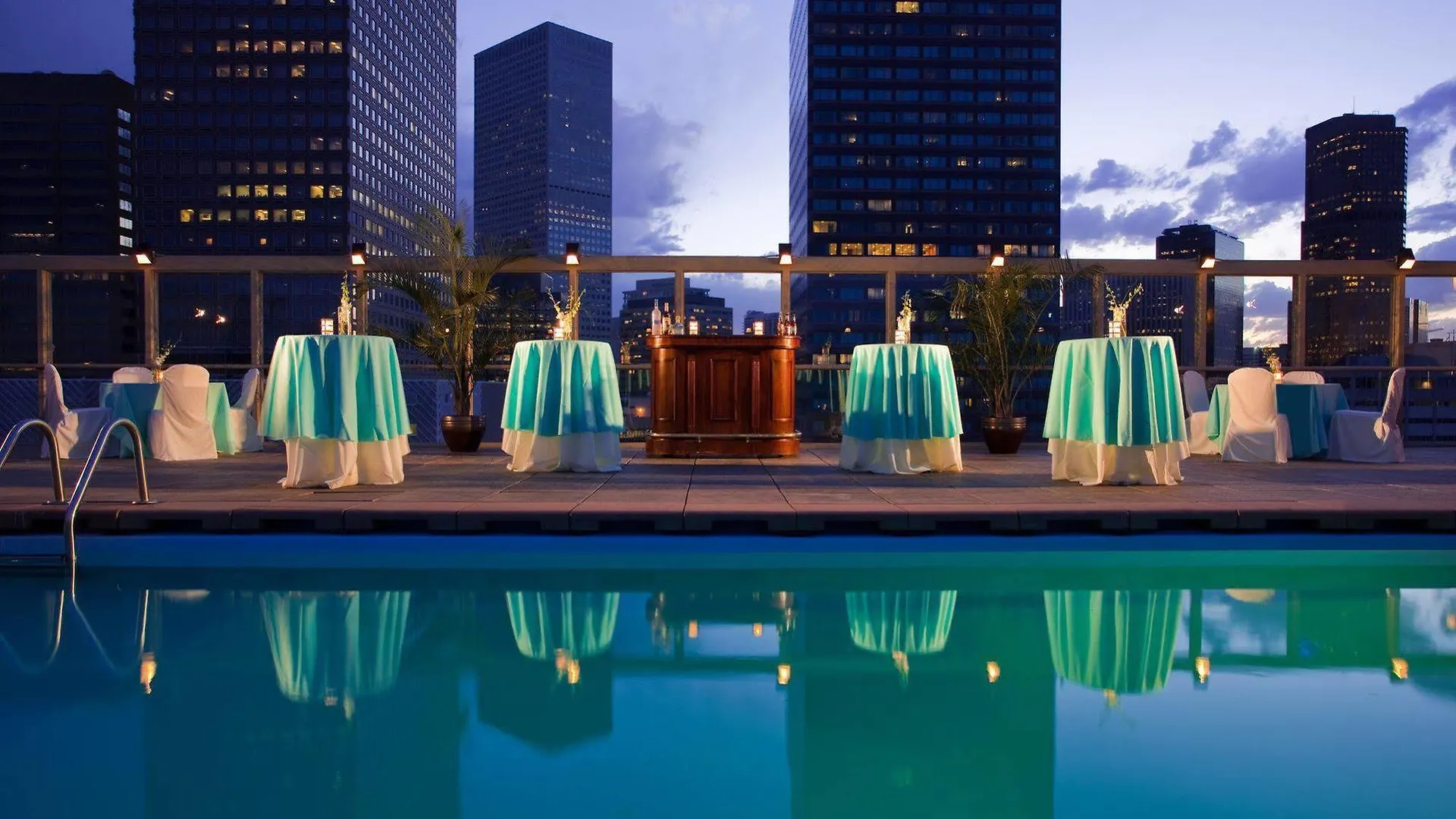 **** Hotel Warwick Denver United States